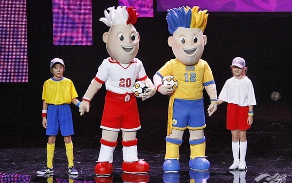 1308346718_uefa-euro-2012-official-mascot_83_p0