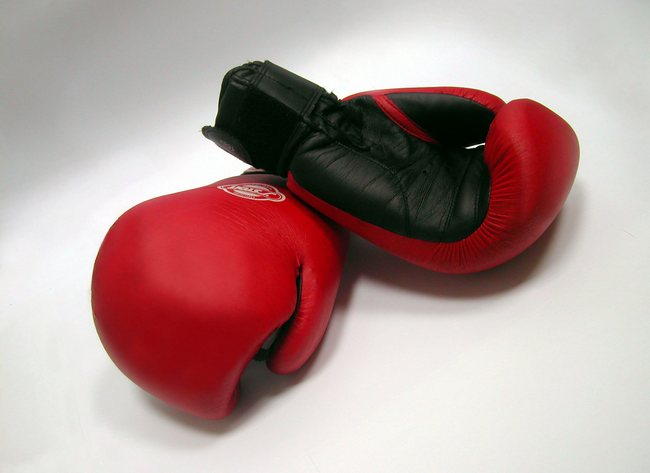 25022015boxing-gloves00292929